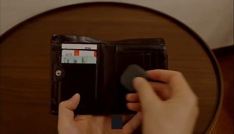 Key Finder, Bluetooth Tracker Item Locator with Key Chain for Keys Pet Wallets or Backpacks, Bluetooth Locator Tags Android and iOS Batteries Include