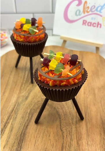 BBQ Grill Cupcakes: Edible Grill Toppers & Gummy Kabob Ideas