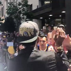 Warriors on parade 😍👊🏽 #NBA 🏆🏆 | Golden State Warriors Updates