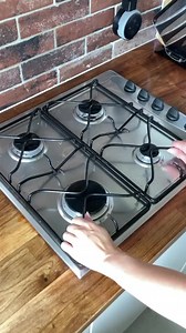 Hob Cream Cleaner and Stainless Steel & Shine from our Specialist range will make your hob gleam ✨ The cream cleaner cuts through grease and burnt on food - plus it’s antibacterial so kills 99.9% of germs and bacteria! 💪 The stainless steel spray gives a perfect, streak free finish 😍 Stockists: Hob Cream Cleaner - @Asda @Sainsburys @bandq_uk @savers_hb Stainless Steel & Shine - @Asda @Ocadouk @savers_hb @robertdyas #astonish #beastonished 📷️ @hall_at_home | Astonish