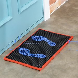 DIY Foot Spa: Turning Entrance Mats into Massage Sandals | 5-Minute Crafts SHORTS