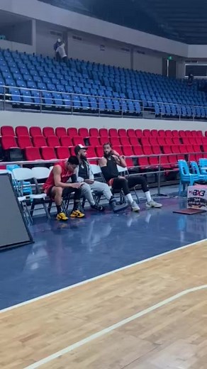 33K views · 158 reactions | Myles Powell, Devon Scott having a lil chat before SMB-Bay Area faceoff  | SPIN.ph | Facebook