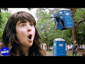 Elle a caché la vue à l'aveugle... | Juste Pour Rire Les Gags