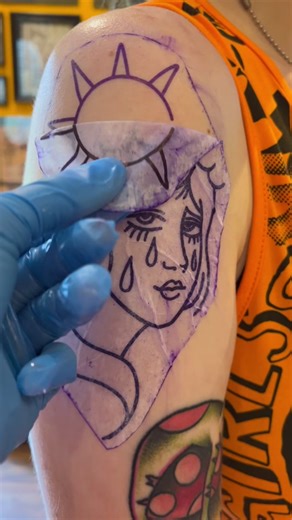 BARBTATTOOS (@barbtattoos)’s videos with