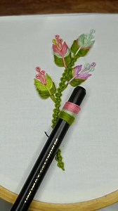 Lovely flowers embroidery tutorial #flowers #reelschallengereelschallenge #satisfying #Holidays #viralreelschallenge #facebookviral #newyear | soni's art & creations