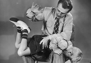 500 euros d’amende pour une fessée - Elle