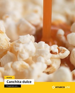 Aprende a preparar canchita dulce en pocos minutos - 60 g de maíz - 100 g de azúcar - 50 ml de agua Primero, preparamos nuestra canchita en nuestra popcorn maker PO120R. Por otro lado, en una sartén a fuego medio, ponemos el azúcar con el agua y mezclamos bien por un par de minutos hasta que comience a hervir. Colocamos la canchita lista en un recipiente a parte, agregamos el caramelo de manera envolvente y listo. | Imaco y Tú