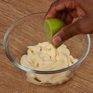 2.9M views · 31K reactions | Squeeze lemon into the mayonnaise, that's the McDonald's secret! | Recognizing Master | Facebook