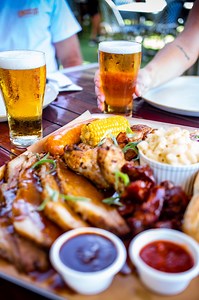 Smoking hot is the name of the game 🔥 Check out our Smokehouse Sunday specials every week, and you’ll have live music from Bulletproof to fuel your afternoon tunes 🎶 Lock in your table now: https://tinyurl.com/4kcpyndu | Kingscliff Beach Hotel