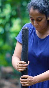 කලු දොදොල් කමුද? 🤤 Delicious Sweet Traditional Kalu Dodol Made With Fresh Coconut 🌴 Hello guys This video is about Kalu Dodol ( කලු දොදොල් ) Sinhala recipe in traditional cooking with a Village Girl and Mother. This video include ❤️ How to make kalu dodol in home Grinding coconut how to make rice flour without a grinder how to make coconut milk in traditional village cooking method #villagecooking #traditionalcooking #villagelife #දොදොල් #srilankanfood #traditionalfood #kaludodol #festivalfood