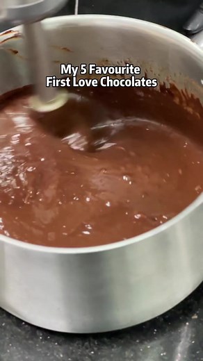 My Top 5 First Love Chocolate flavours❤️🍫 These 5 flavours hold a special place in my heart. Each bite takes me back to that magical moment, filled with sweetness and a touch of excitement. Which flavour is your favourite? 💖🍫 #Love18 #Love18chocolate #RealGoodChocolate #FirstLoveChocolate #FreshlyMadeEveryday | Love18chocolate