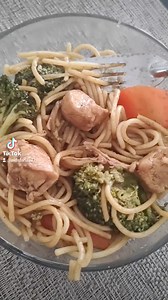 Me prepare un rico spaghetti chino, está deli 😋 | Aida farias ND