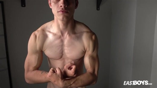 Handsome solo muscle boy Daniel Donovan flex abs