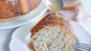 Salted Caramel Cake Recipe - Mashed