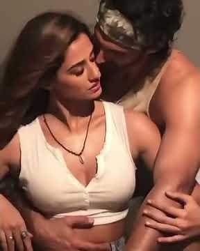 Disha Patani kissing scene video
