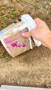 DIY DECOR. Magical flower vase #diycrafts #diy #diyhomedecor #diyhomedecorideas #vase Materials: • Plastic bucket • Cardboard • Glue gun • Scissors • Paper • Pencil • Candle • Awl • Paint • Brush • Twine • Styrofoam • Utility knife • Transparent tube • Wire • Leaves | FastDIY