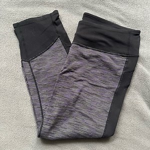 Athleta Rubik Capri Leggings Yoga Pants Size Medium