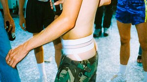 Mais c’est quoi, le jockstrap, le sous-vêtement masculin à la mode, et est-ce confortable ?