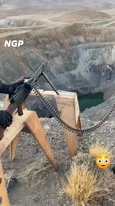 🎥 gunalbum: Shooting PKM tracer rounds into lake | NextGen PHDefense