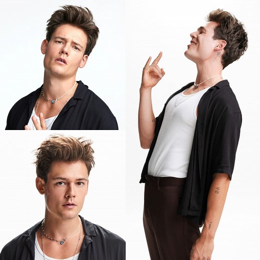 Perfektioniere deine tägliche Styling-Routine mit der Defining Paste von American Crew. 💇‍♂️ Unsere Defining Paste verleiht deinem Haar Textur und erhöht die Definition, sodass du einen natürlichen, formbaren Halt erhältst, egal welche Haarlänge du hast. ✨ Erlebe einen mittleren Halt und einen subtilen Glanz für deinen individuellen Look. #JoinTheCrew #ChoosethePuckforYou #menshairstyling #hairstyling #menshaircare #americancrew #jointhecrew #menshair #haircare #hairdresser #barber #press #inth