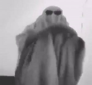 35K views · 975 reactions | طه حسين قايم من النوم يشرب عادى العفريت: Credit: Ayman Saeed | We Speak Memes | Facebook