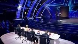 Estos son los 3 poemas que le han valido la victoria a César Brandon en ‘Got Talent’ Dedicó el primero a una relación entre el 0 y el 1, el segundo a una cita entre la Luna y la Tierra y, el último, a su madre Los 25.000 euros y el coche que obtiene como premio el ganador de Got Talent han ido a parar a un poeta. César Brandon, de 24 años y natural de Guinea Ecuatorial –y residente en Ciudad Real–, se ha hecho con la victoria .. En su primera aparición en el programa, el joven afirmó que acudía 