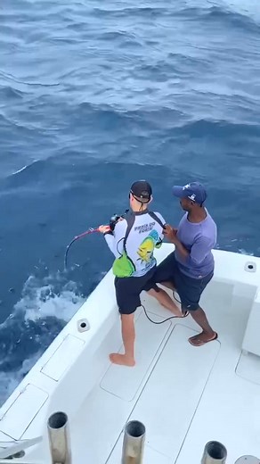 Garradosua Next Fisheries will be Aquacontato BigamberjackMonsteraMBERJACKTUNAATUNTUNTRODOLPHINHIMAHIMAHIDEHIDEOURADOAmberjackaltwaterfishing Grouper GaroupadeepDROPPM | Richard Fishing