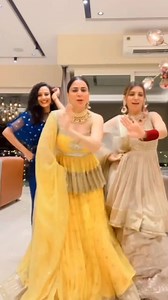 23K views · 181 reactions | Shraddha Arya and her squad groove together as they take part in #Onam festivities #shraddhaarya #nehaadhvikmahajan #shraddha #preeto #preeran #shraddha #shraddhaaryanagal #kundalibhagya #kollamvarsham #onam2022 FC Shraddha Arya Shraddha arya as Preeta fandom Shraddha Arya Fanpage | Delhi Times | Facebook