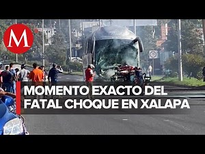 Bus crashes into 5 vehicles on Veracruz highway; two dead