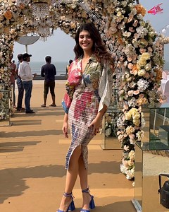 14K views · 554 reactions | Sanjana Sanghi Promote Her Upcoming Film Kadak Singh, Malaika Arora and Karishma Tanna Snapped In Bandra | Bol Bollywood | Facebook