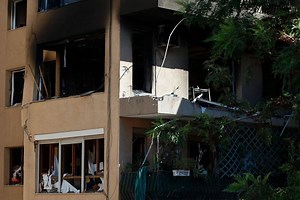 Video shows aftermath of Barcelona explosion