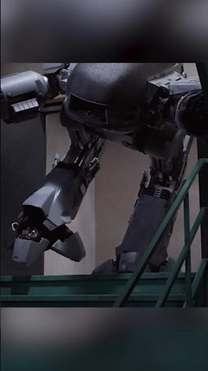 ED 209 Chicken & Stairs - Robocop (1987)