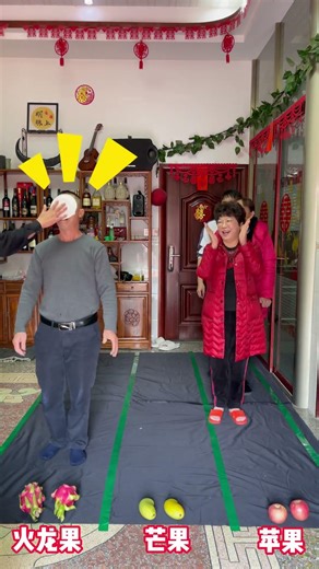 Family Game: Fruit Jumping War! Let's Have Fun Together!