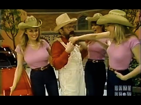 Dian, Holly & Jan in bouncy, tight t-shirts - Johnny wants a wet t-shirt contest (1982)