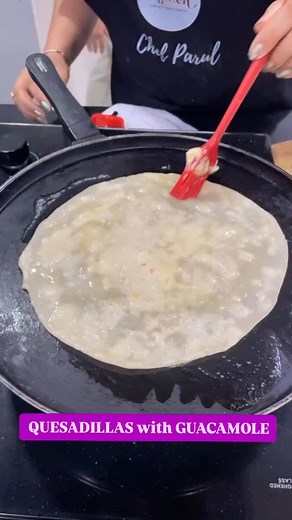 QUESADILLAS with GUACAMOLE 🥑 👩‍🍳👨‍🍳 Contact:-7096000417 @the_kitchen_cooking_academy #quesadillarecipe #guavacamole #thekitchen #thekitchencooking #thekitchencookingacademy #suratcookingclass #baking #freecooking #sarthanajakatnaka #suratcookingschool #cookingacademy #happyness #reelskarofeelkaro #reels #reelstrending #reelsfeelit #reelsındia #reelsvideo❤️ #recipe #recipevideo #freecooking #recipepost #recipeideas #recipeshot | The Kitchen Cooking & Baking Academy