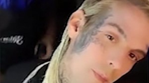 Aaron Carter's new blond braids are certainly a choice
