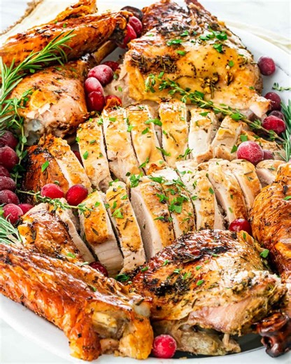 4.1K views · 44 reactions | Feasting on a perfectly roasted Spatchcock Turkey – the star of our Thanksgiving spread! 旅✨ #SpatchcockTurkey #ThanksgivingFeast #TurkeyTime ✅Recipe- https://www.jocooks.com/recipes/spatchcock-turkey/ | JoCooks | Facebook