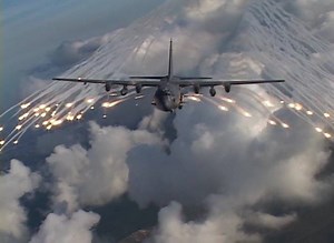 138K views · 1.8K reactions | HURLBURT FIELD, FL - A Lockheed AC-130 deploys flares. Video by Tech. Sgt. Kevin Dennison and Senior Airman Nicholas Koetz | Military Videos | Facebook