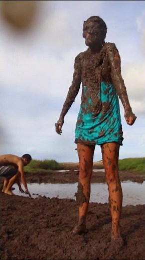 Girl getting covered in mud!! #shorts