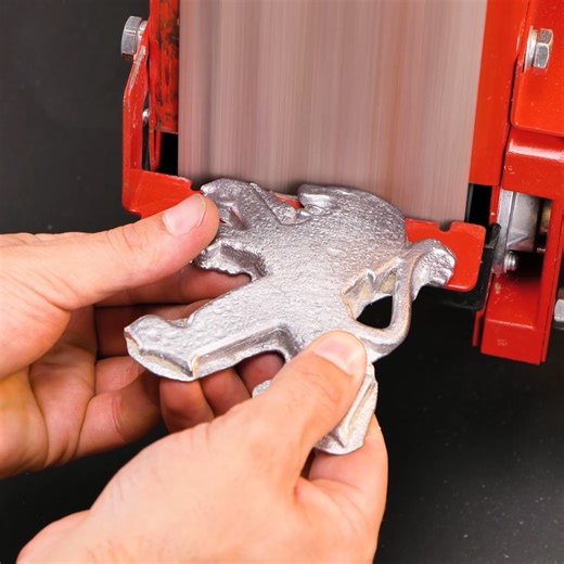 533K views · 430 reactions | Fun necklace made out of the Lion trademark!女 | Nifty & Thrifty | Facebook