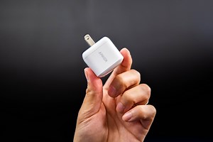 はい、これが未来の充電器