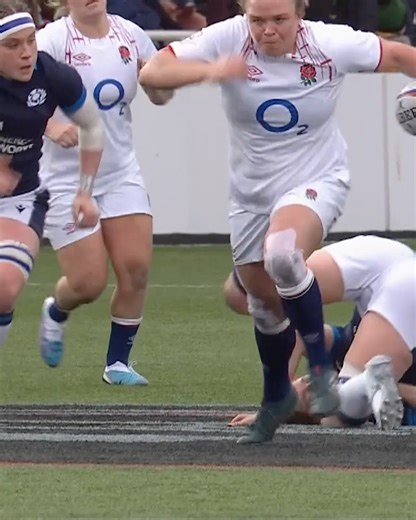 Sarah Bern appreciation post... 🌹 What. A. Player. #RedRoses | Bristol Bears Women | England Rugby