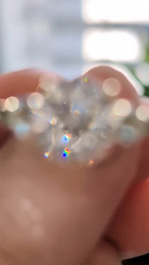 Something sparkly for your Friday! . . . . . . . #customjewelrydesigner #amblerpa #montcopa #customengagementring #customrings #weddingrings #bespokeengagementring #diamondring | Ruby James Jewelry