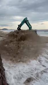 13K views · 57 reactions | Sand pumping is underway at Alexandra Headland beach and will continue throughout August ☀️ The council does this about every two years to replenish the beach before the summer storm season. | Sunshine Coast Daily | Facebook