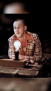 He can control electricity. | DOLCEpartiturasgratuito