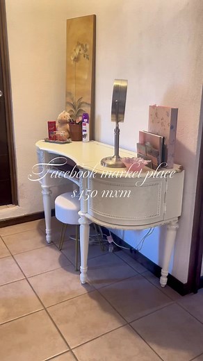 Igual, le falta amor pero por $450 pesos me pareció una joya. Me gustaría más adelante pintarlo café con efecto madera. #facebookmarketplace #finds #fyp