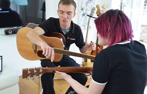 Guitar Lessons Glasgow with Your Guitar Academy
