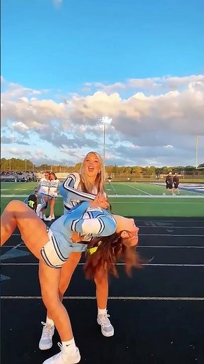 Hot Cheerleaders Dance For You!📣Fun & Easy Choreography 🎀