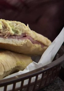 Man v. Food Nation S01:E02 - Tampa Bay