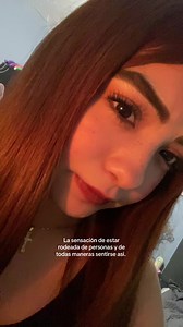 La sensación de estar rodeada de gente pero sentirse sola
